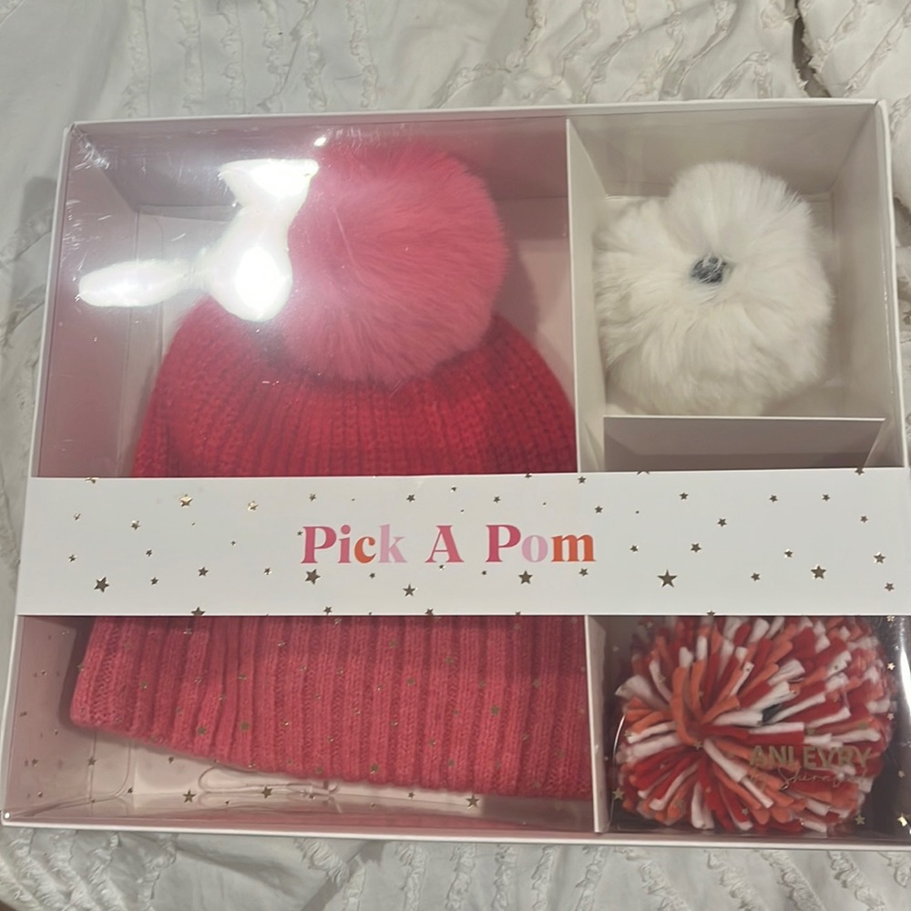 Changeable Pom Pom Hat. Brand New